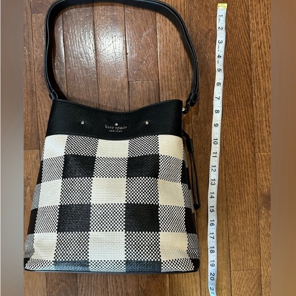 Kate Spade NY Gingham Large Bucket Bag Convertible crossbody & shoulder strap - Picture 7 of 12